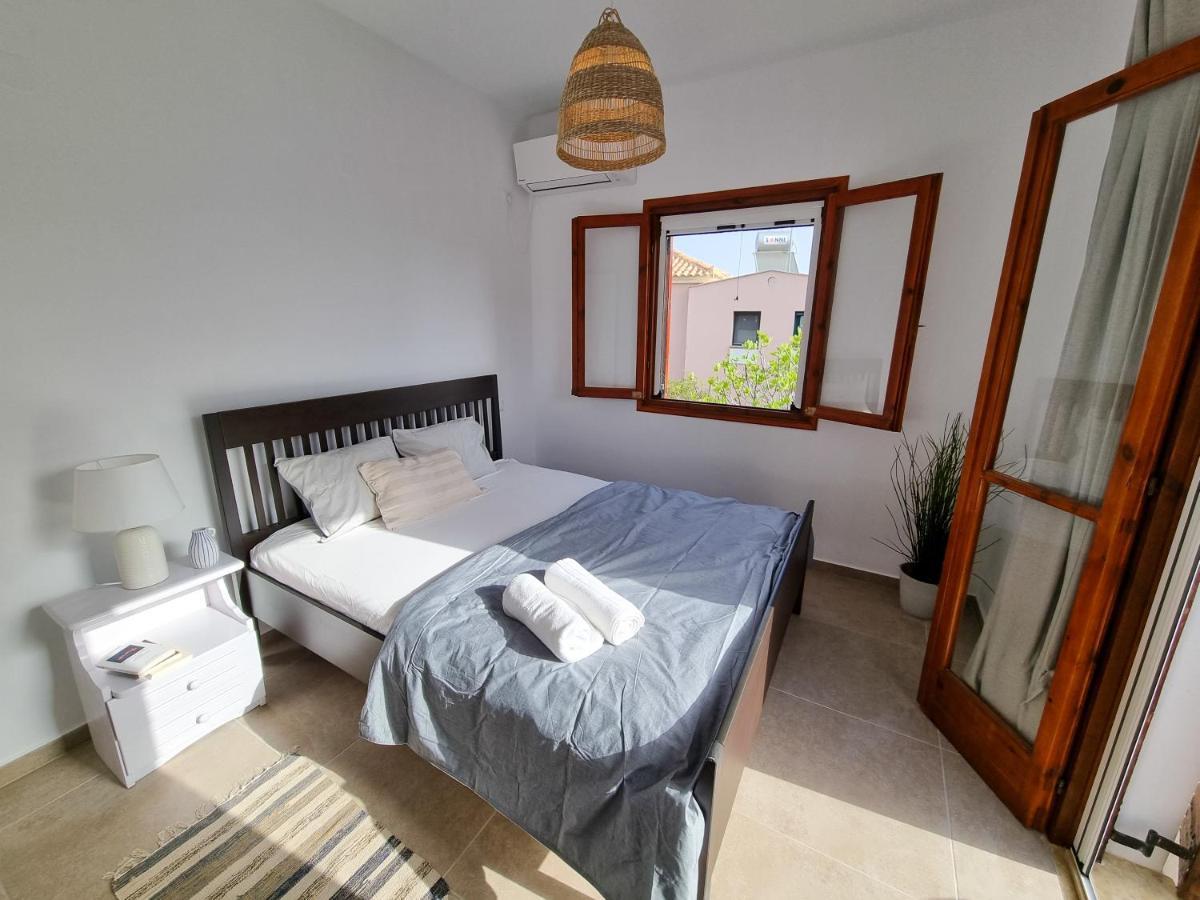 Yvi'S Greek House Apartment Vagia  Екстериор снимка